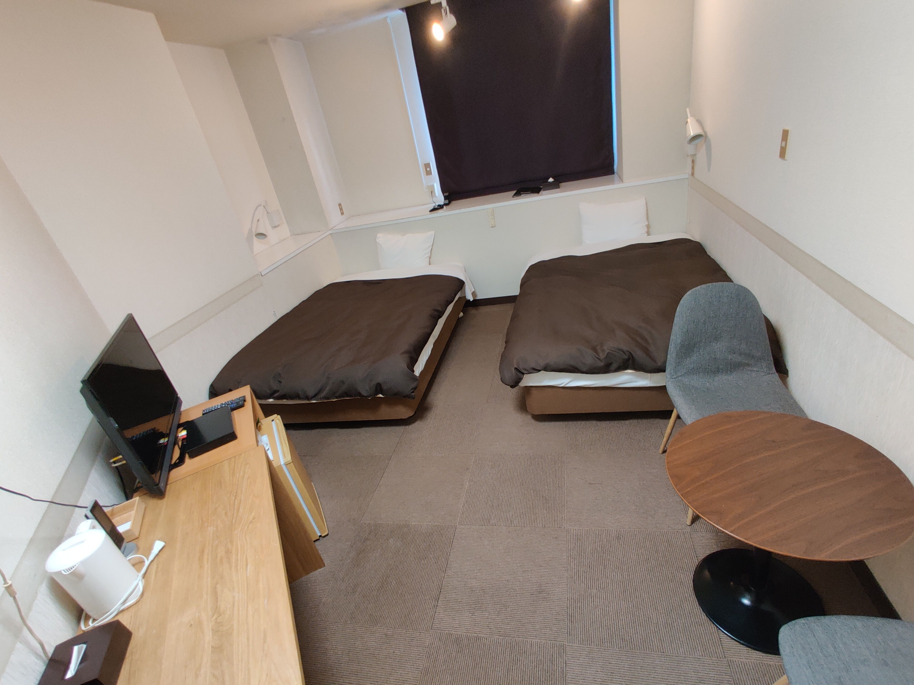 smoking, classic type twin room | 1 bedroom, desk, iron/ironing board, free wifi