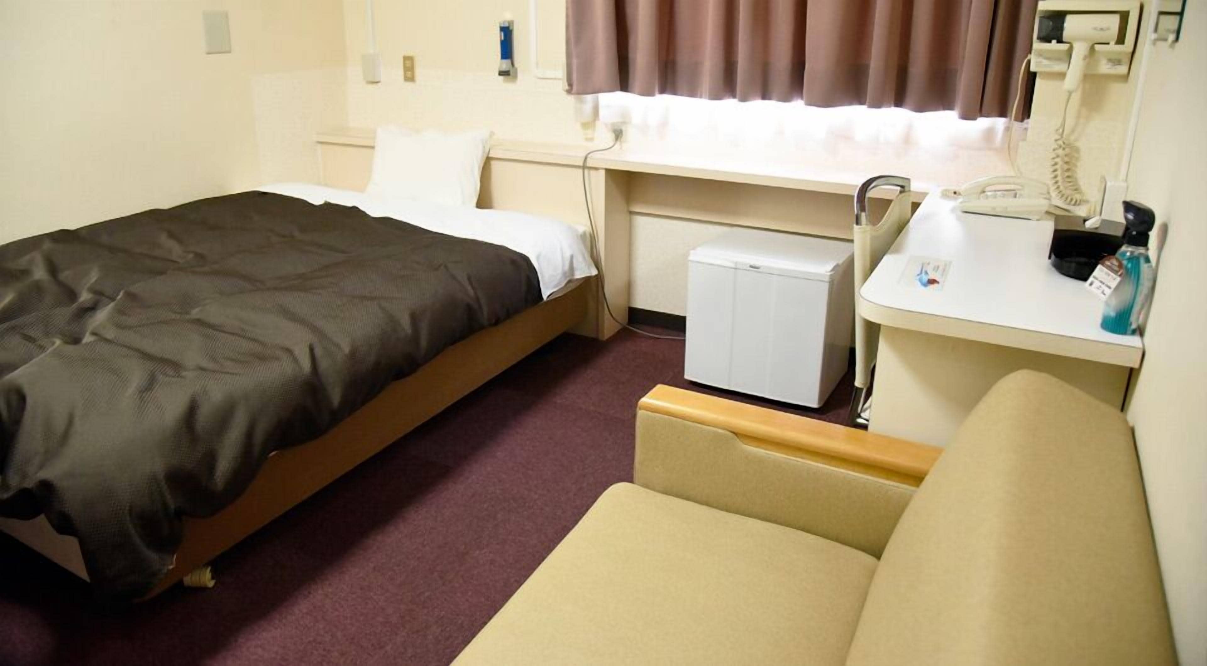 smoking, classic type double room | 1 bedroom, desk, iron/ironing board, free wifi