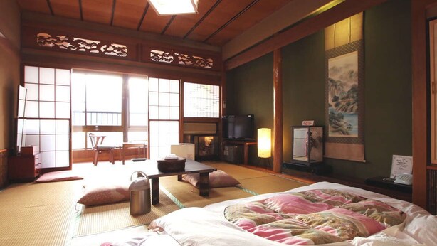Room - Iizaka Onsen Ryokan Komatsuya (Fukushima)