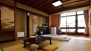 Room - Iizaka Onsen Ryokan Komatsuya (Fukushima)