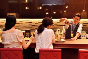 Bar (in der Unterkunft)