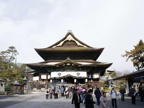 Exterior - Kong (Suzaka)