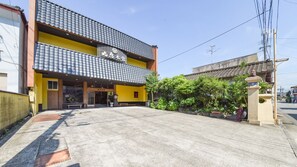 Exterior - Marue Honkan (Hitoyoshi)