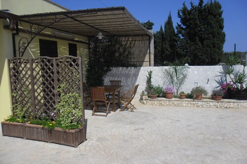 Apartamento de dos habitaciones Jazmín Leuca relajación y tranquilidad a pocos kilómetros de las Maldivas de Salento