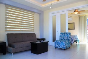 Condo, Non Smoking | Living area