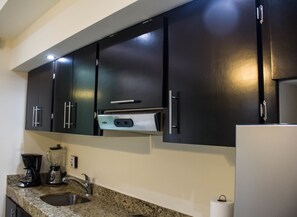 Condo, Non Smoking | Private kitchen