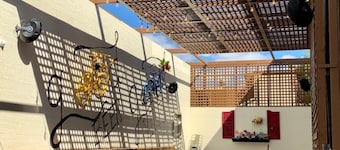 Party Hostel- Canmore Hotel Hostel