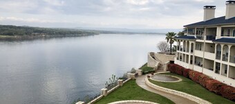 Serene Lake View Villa at Island on Lake Travis