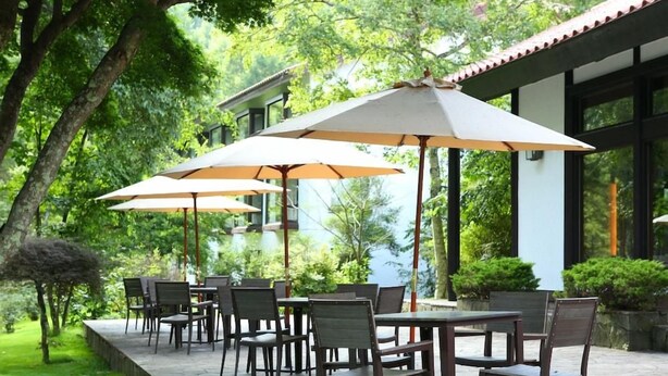 Outdoor dining - Hotel Harvest Tateshina (Chino)