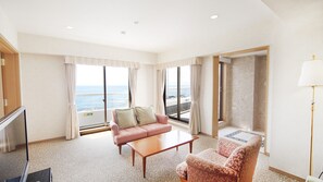 Living area - Sajima Marina Hotel (Yokosuka)