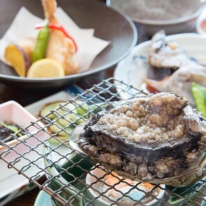 餐饮