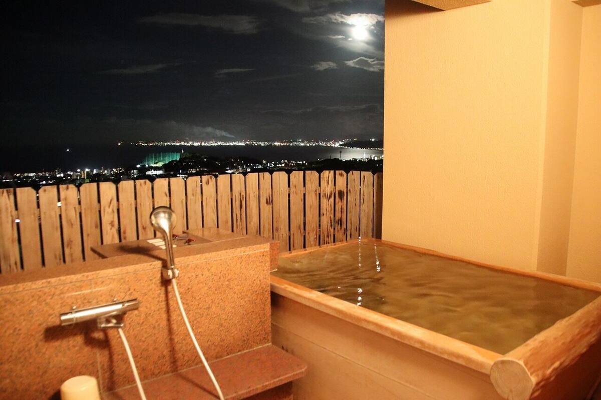 室外 SPA 浴池