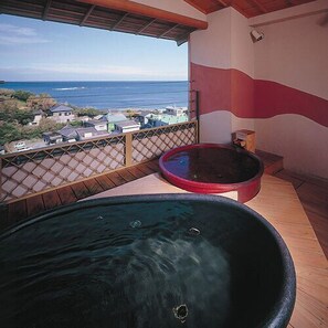 Outdoor spa tub - Otaya Healing Stay (Toba)