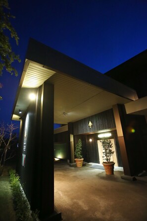 Property entrance - Auberge Tenku (Hoki)