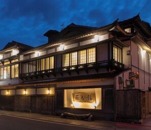 Exterior - Asamushi Onsen Tatsumikan (Aomori)