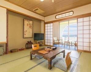 Dining - Asamushi Onsen Tatsumikan (Aomori)