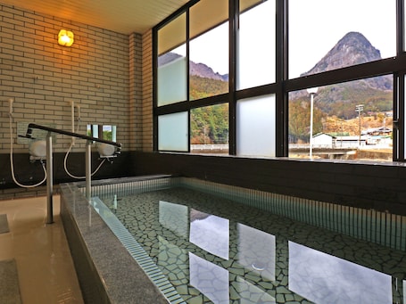 Spa. Minshuku 2-7