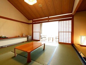 Room - Heidi's Village (Hokuto)