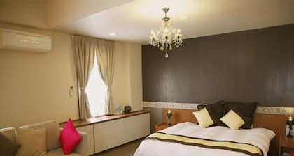 Royal Garden Hotel