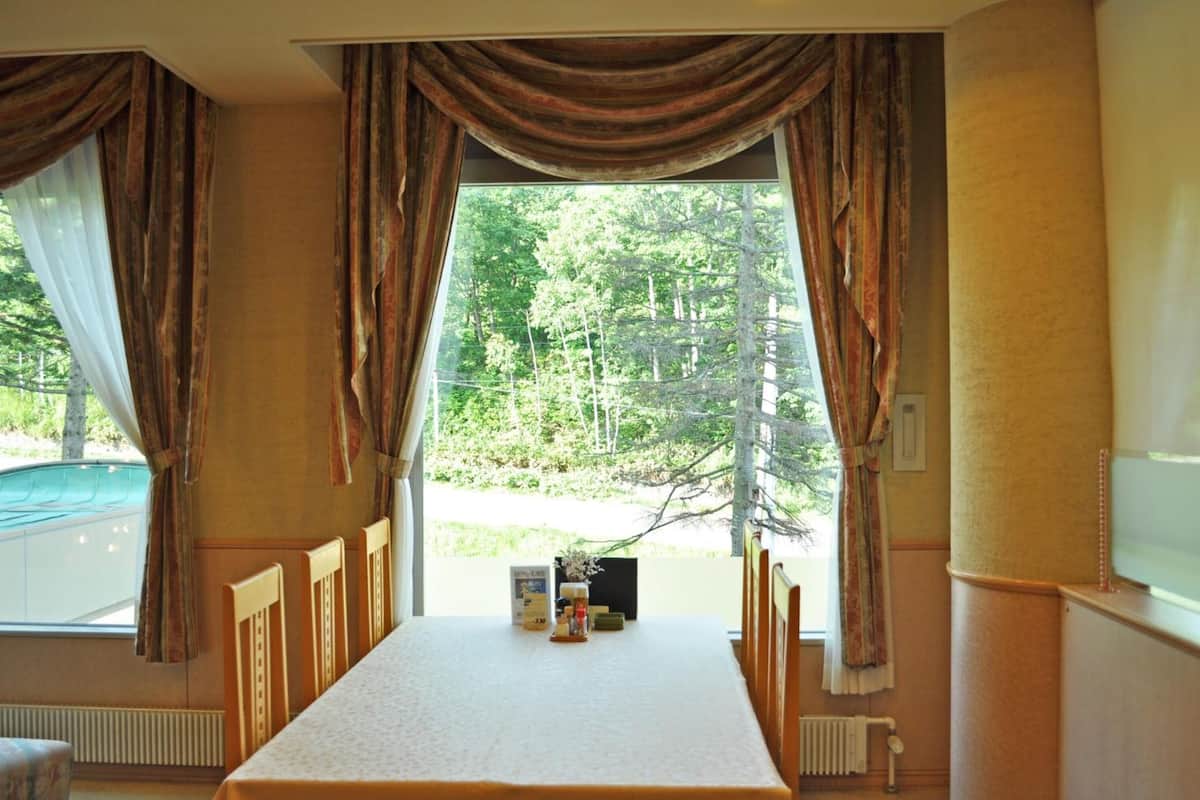 fridge, electric kettle