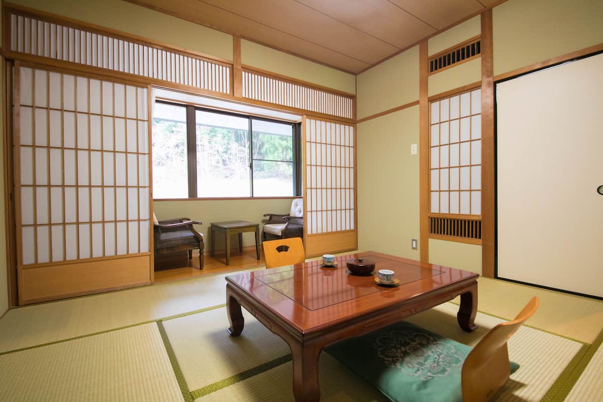 Kamar Tradisional (Japanese - Style) | Brankas dan Wi-Fi gratis
