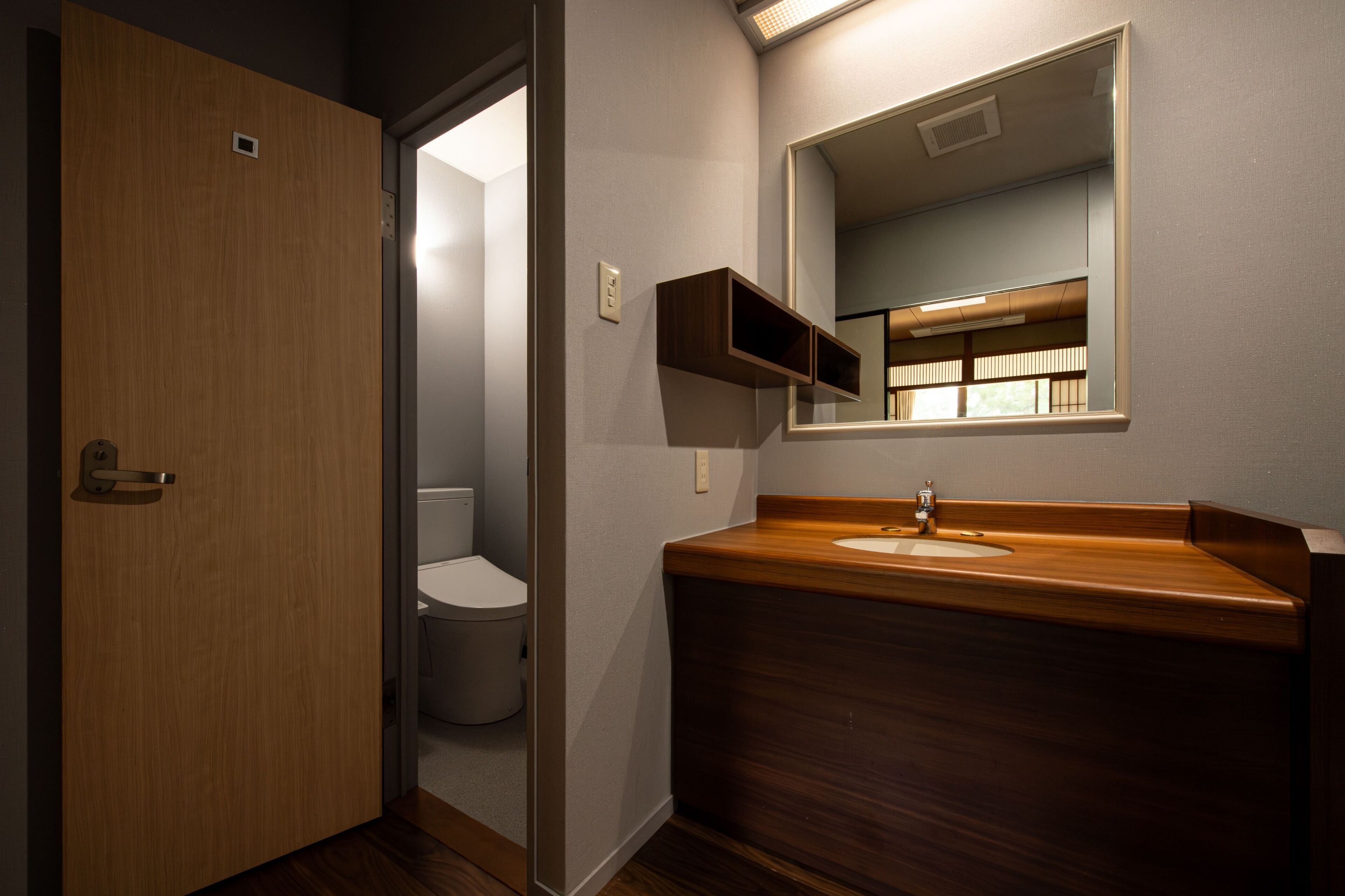 Free toiletries, hair dryer, slippers, bidet