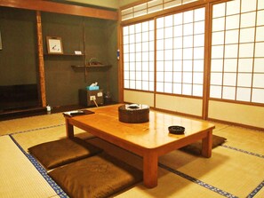 Room - Kokumin Shukusha Furuiwayaso (Kumakogen)