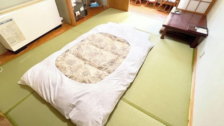 Room. Kokumin Shukusha Furuiwayaso