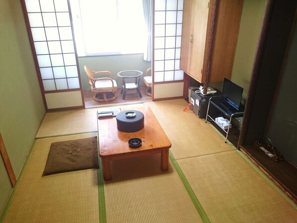 Room - Kokumin Shukusha Furuiwayaso (Kumakogen)