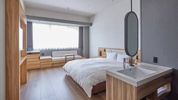 Premier Room, Non Smoking | Free WiFi, bed sheets