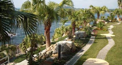 Daikoku Resort Hotel