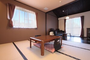 Japanese Style Room, Annex, Non Smoking, with family bath | Bed sheets