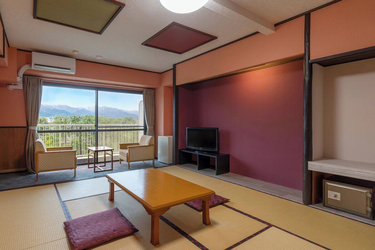 Economy Japanese-Style-Room with 10 Tatami mats(No View) - Shared Bathroom - Non-Smoking | WiFi (free), bed sheets