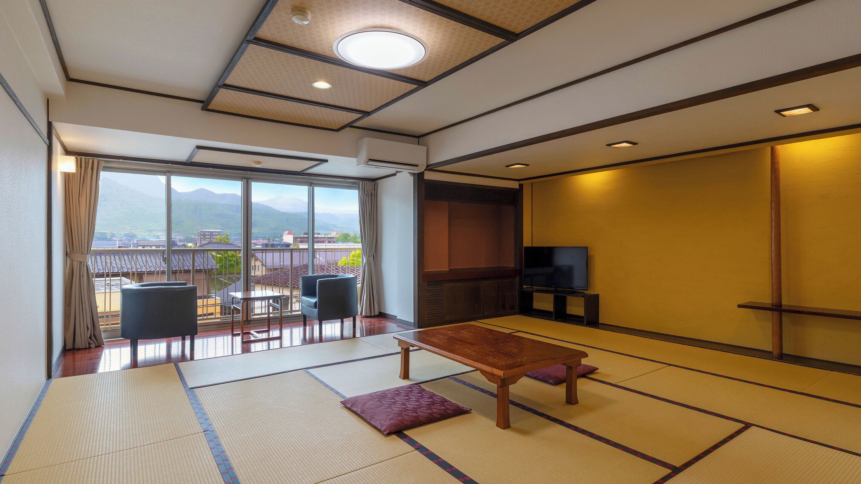 Superior Japanese-Style-Room with 16 Tatami mats(No View) - Shower Only - Non-Smoking | Free WiFi, bed sheets