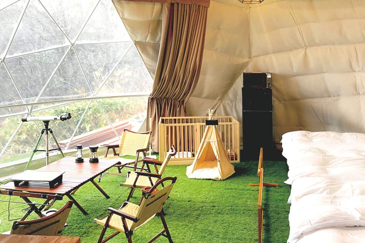 In-room safe, soundproofing, iron/ironing board, free WiFi