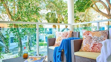 Standard Studio, Balcony, Courtyard View | Terrace/patio