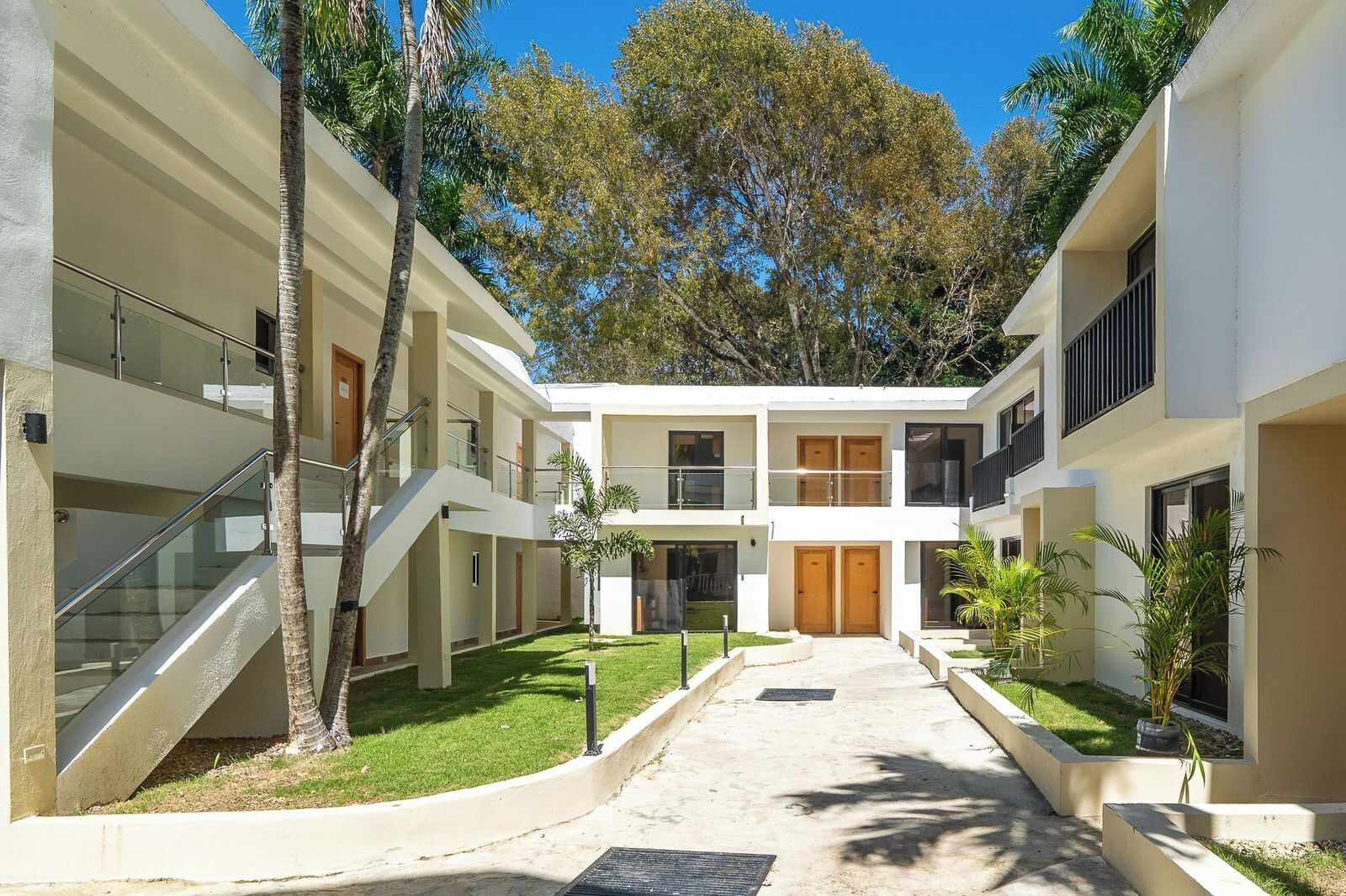 Photo - Tropical Casa Laguna