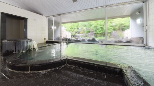 Higashiyama Onsen Maple Plaza