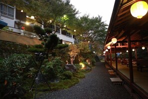 Property grounds - Takao Kanko Hotel (Kyoto)