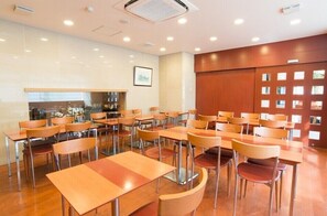 Dining - Art Rits Hotel (Ritto)