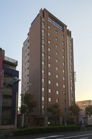 Exterior - Quintessa Hotel Tokyo Haneda Comic & Books (Tokyo)