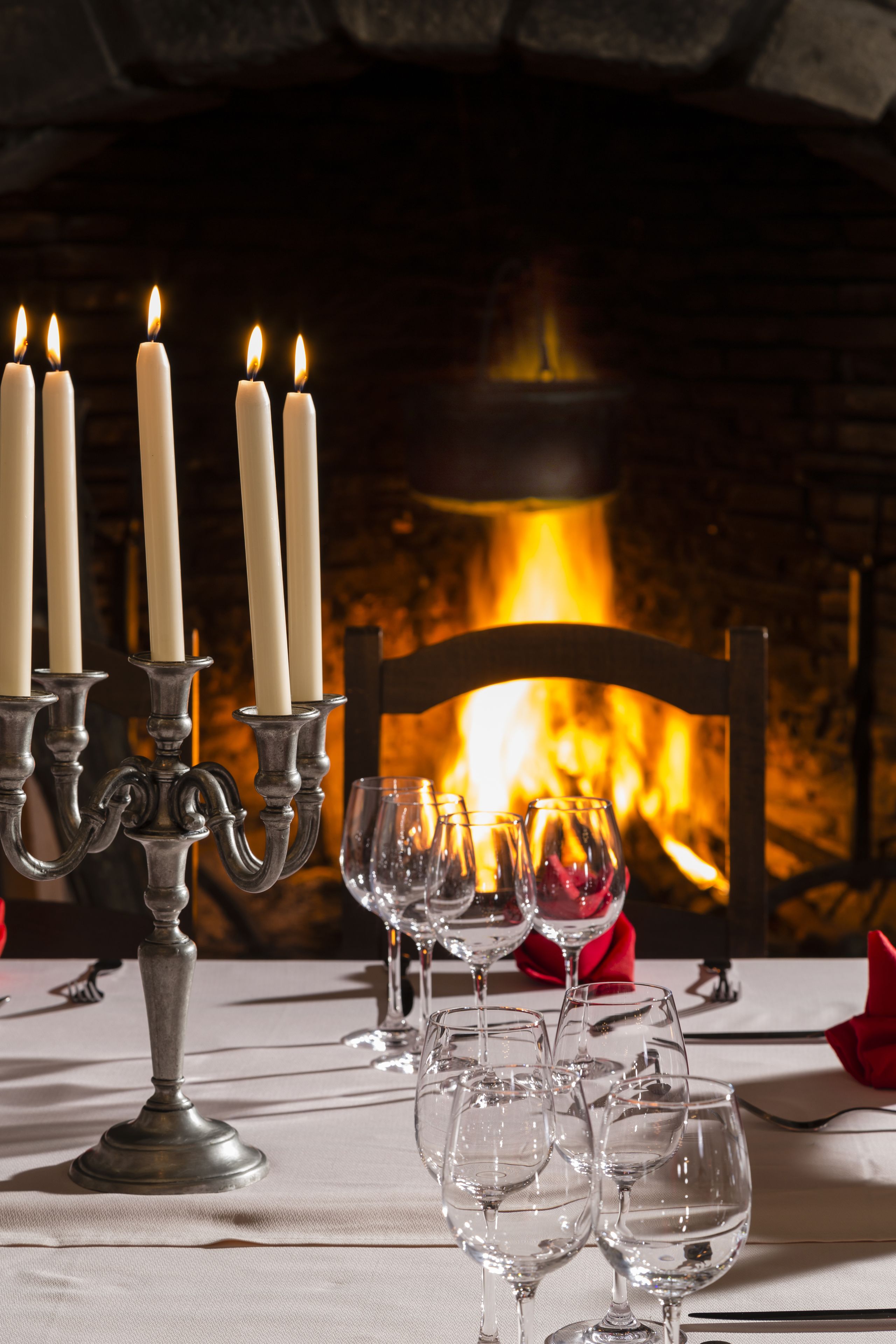 lunch and dinner served, french cuisine