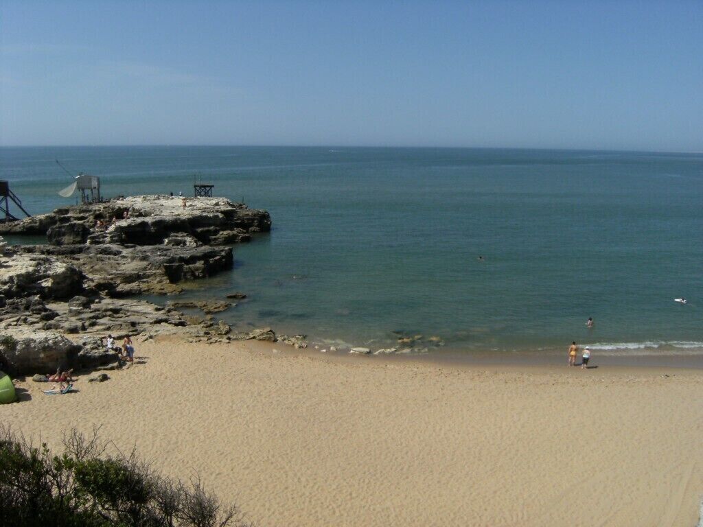 Beach nearby, sun-loungers