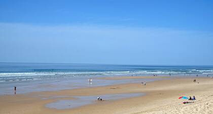 Villa familiale avec 5 chambres secteur calme (024)