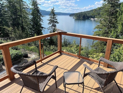 Carlin Bay Retreat on Lake Coeur d'Alene 