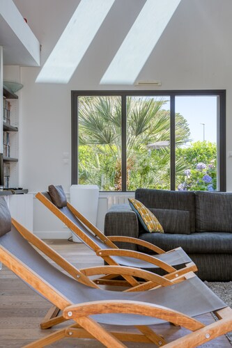 Le Cap de Mesquer - Belle Maison de Vacances en Bord de Mer pour 12 personnes