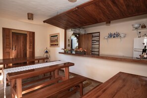 Free daily full breakfast - Em condomínio fechado com segurança: Vila do Outeiro (Porto Seguro)