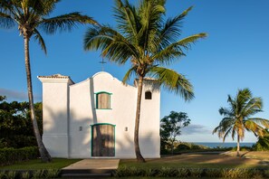 Exterior - Em condomínio fechado com segurança: Vila do Outeiro (Porto Seguro)