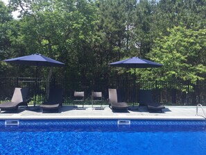 Outdoor pool, a heated pool - Beautiful accommodations and refreshing pool in a serene setting (Southampton)