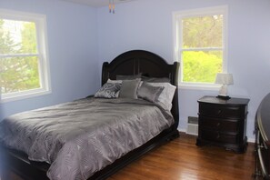 4 Schlafzimmer, Bügeleisen/Bügelbrett, WLAN, Bettwäsche